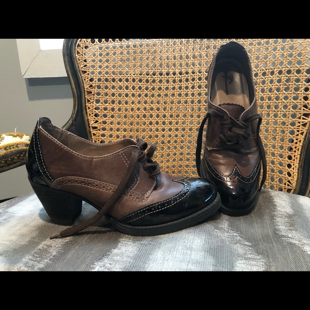 Dromedaries oxfords